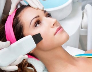 Ultrasonic Exfoliation and Deep Cleaning