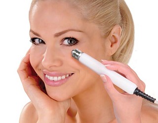 CACI Eye Revive treatment