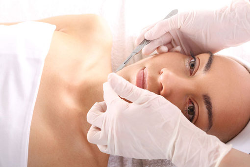 picture of a dermaplaning facial treatment
